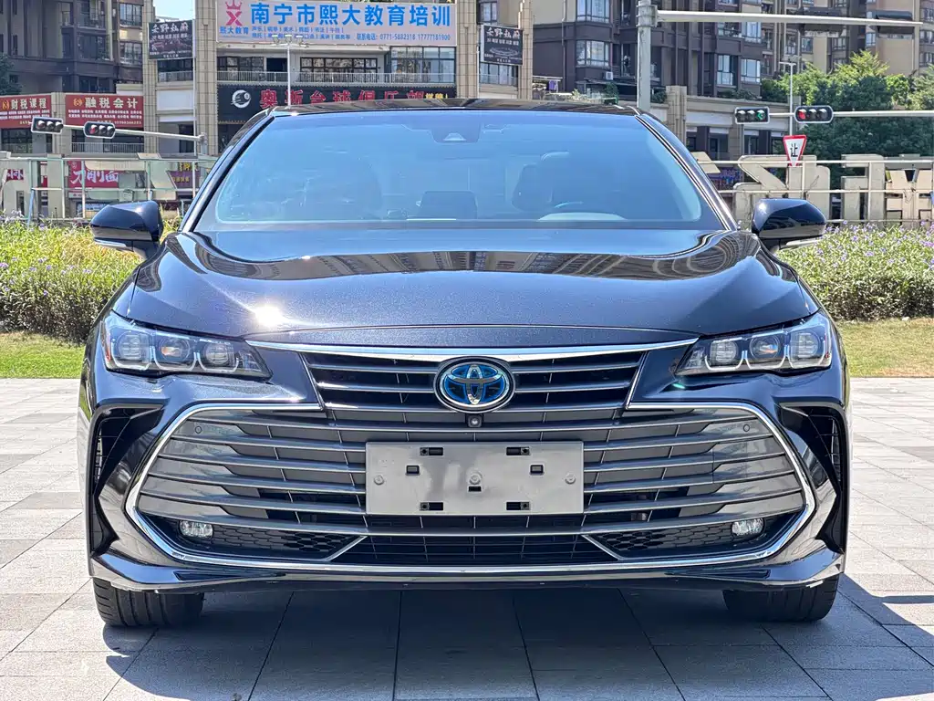 Toyota Avalon — фото 2