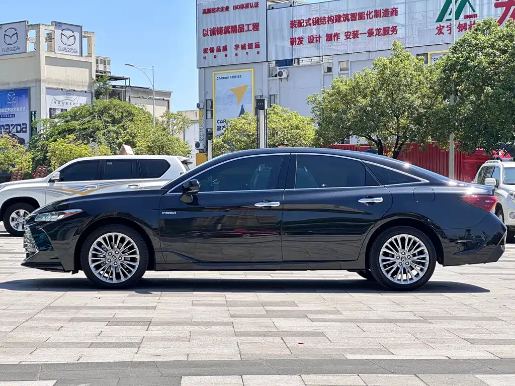 Toyota Avalon — фото 6