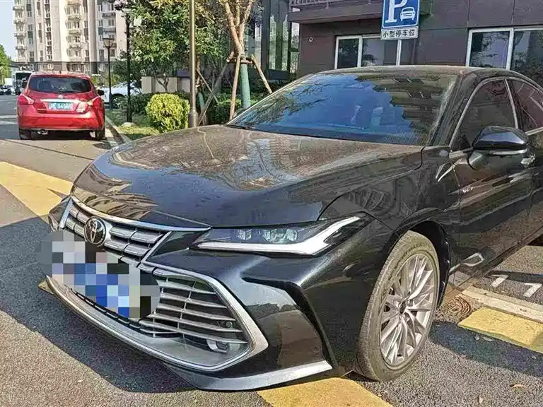 Toyota Avalon — фото 3