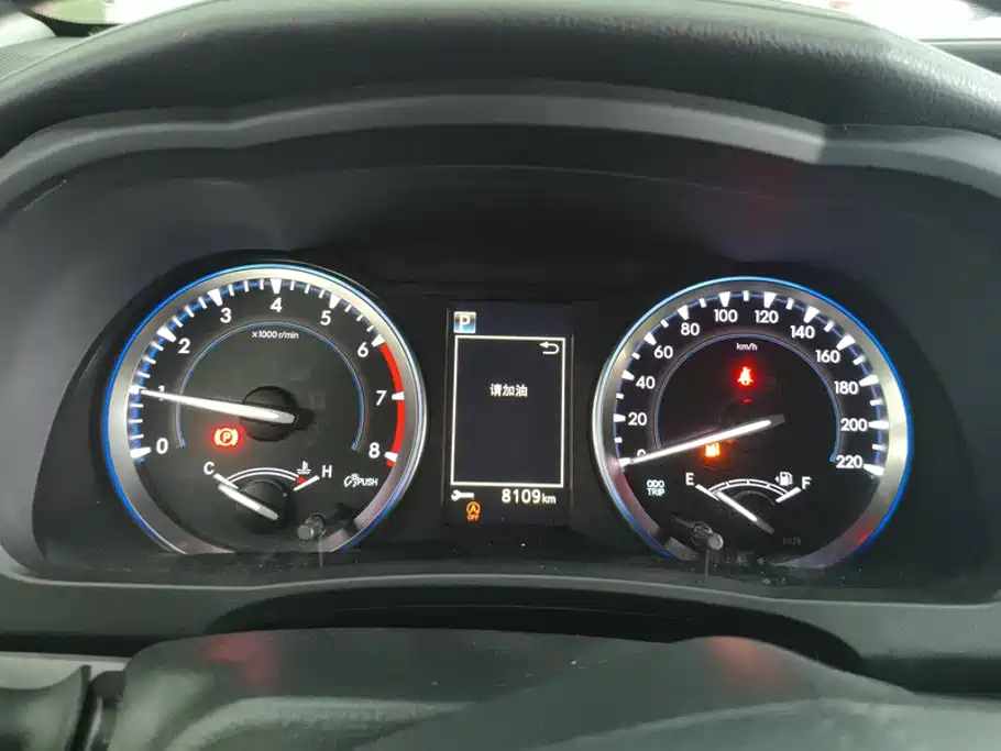 Toyota Highlander — фото 14