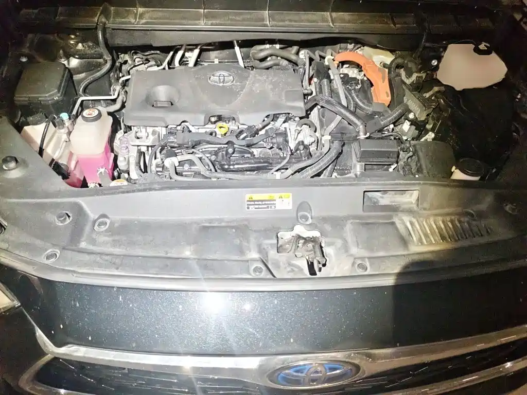Toyota Highlander — фото 11