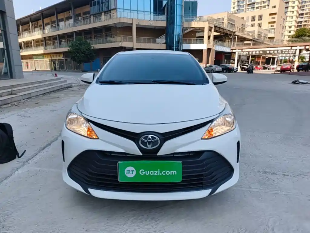 Toyota Vios — фото 3