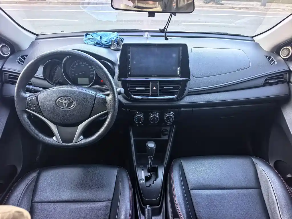 Toyota Vios — фото 9