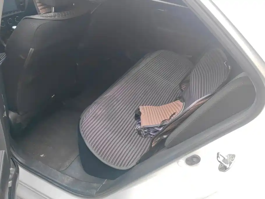 Toyota Levin — фото 11