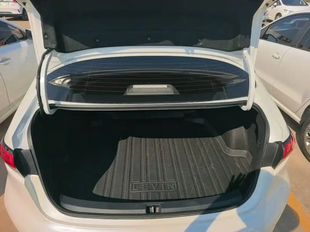 Toyota Levin — фото 19