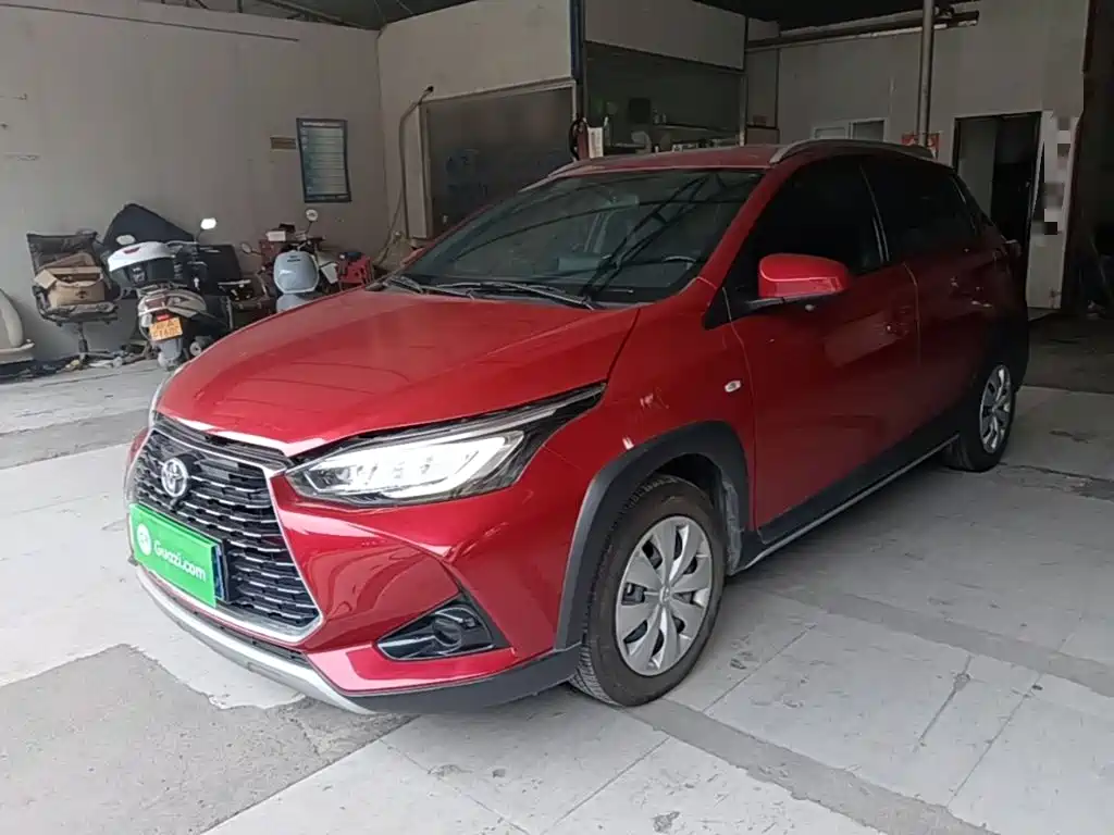 Toyota Yaris L — фото 2