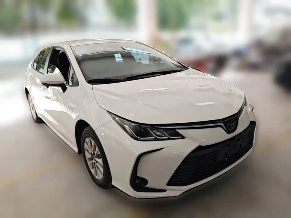 Toyota Corolla — фото 22