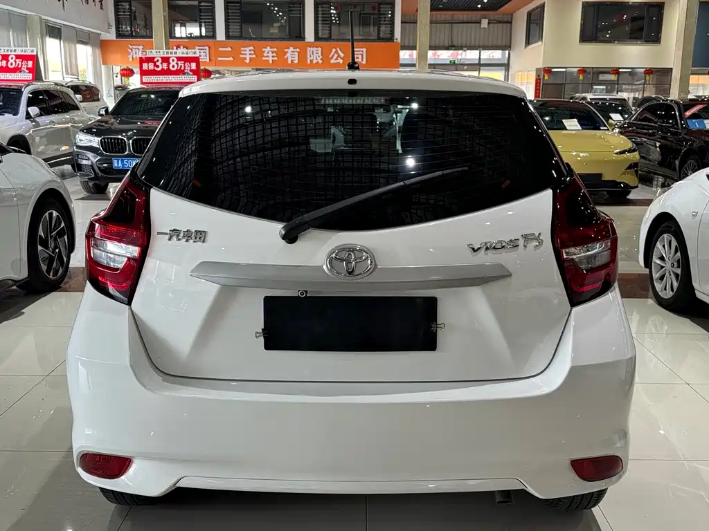 Toyota Vios FS — фото 13
