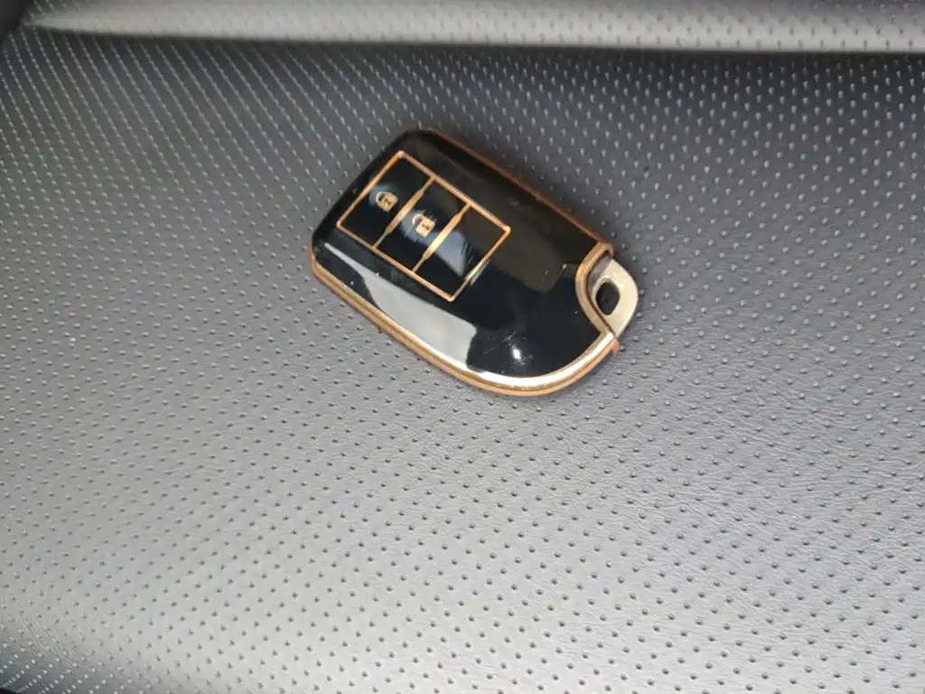 Toyota Yaris L — фото 9
