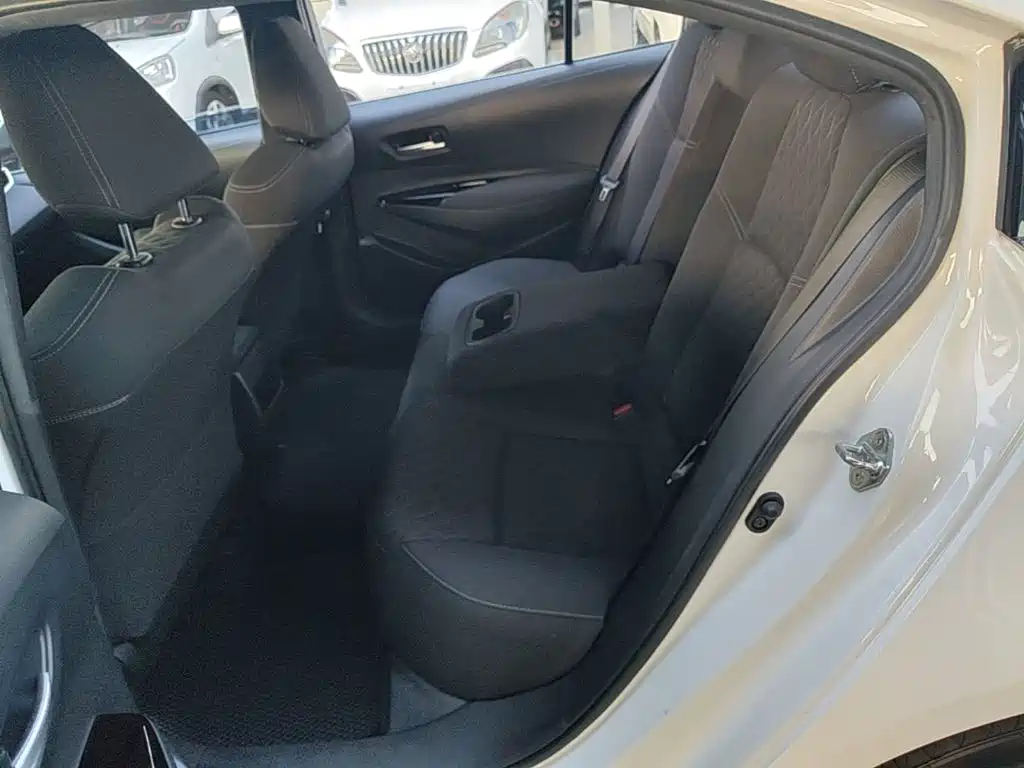 Toyota Allion — фото 17