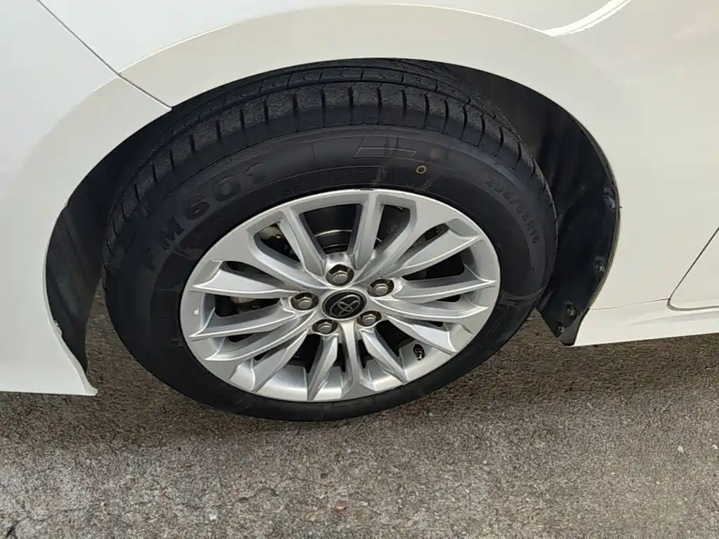 Toyota Allion — фото 23