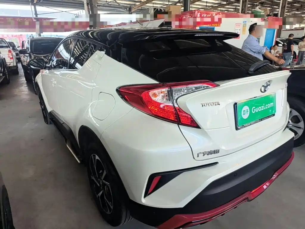 Toyota C-HR — фото 5