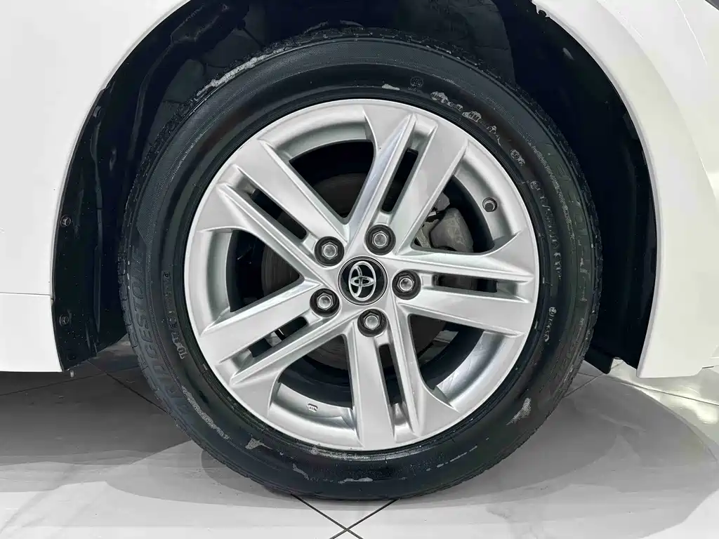 Toyota Levin — фото 19
