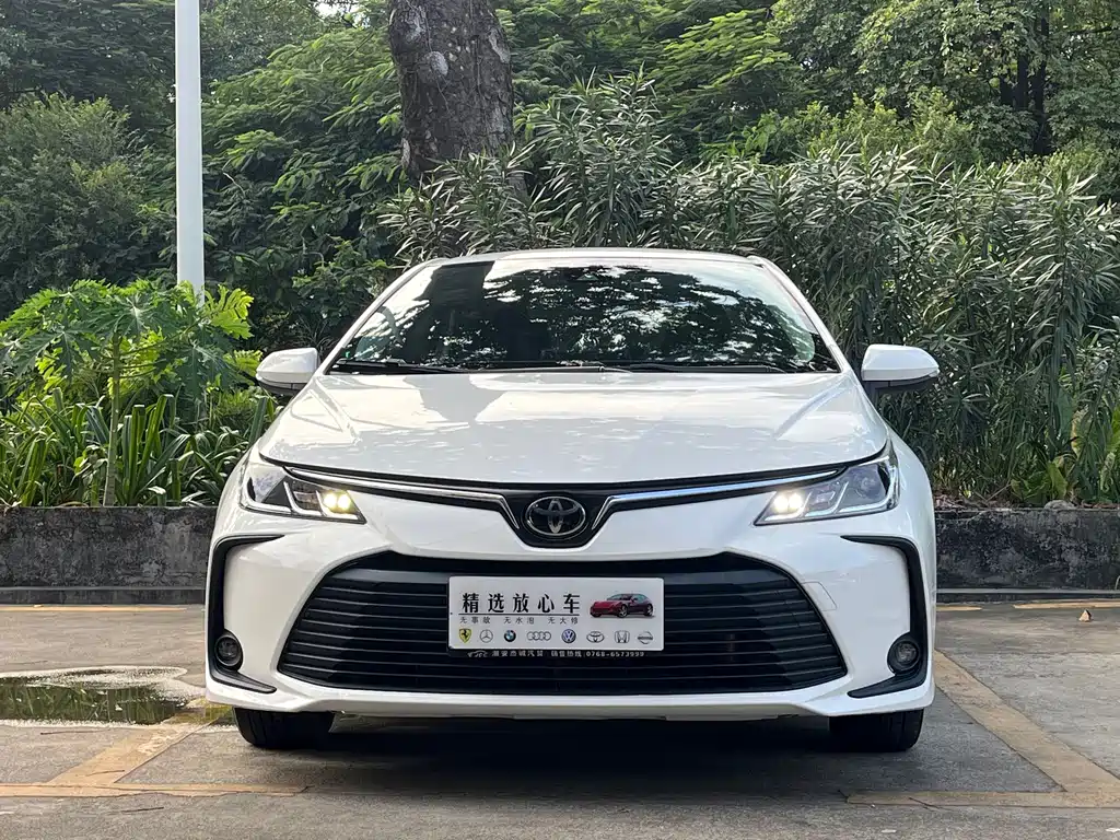 Toyota Corolla — фото 2