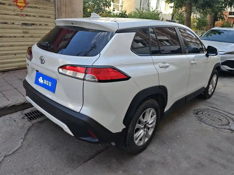 Toyota Corolla Cross — фото 3
