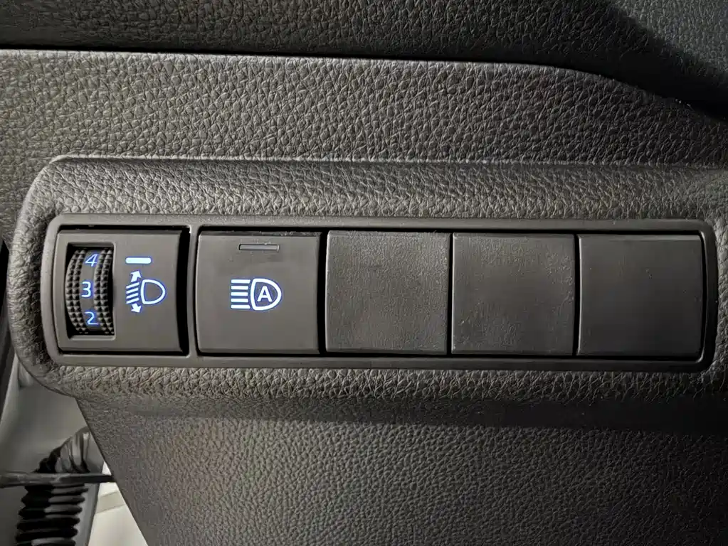 Toyota Levin — фото 18