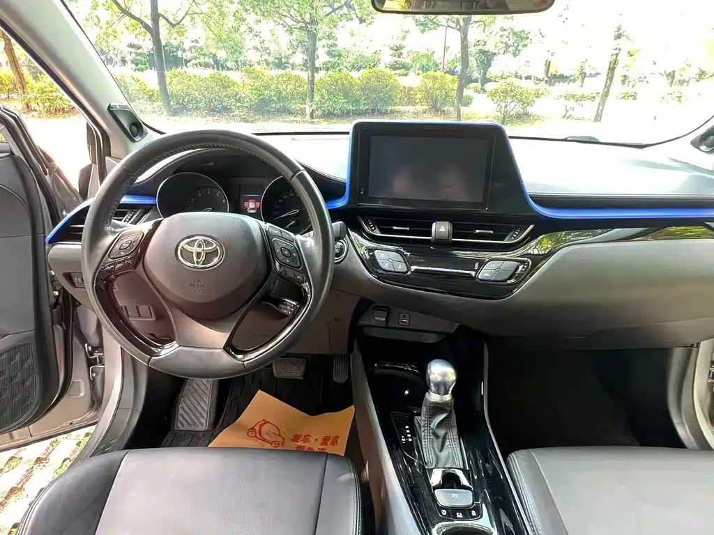 Toyota IZOA — фото 17