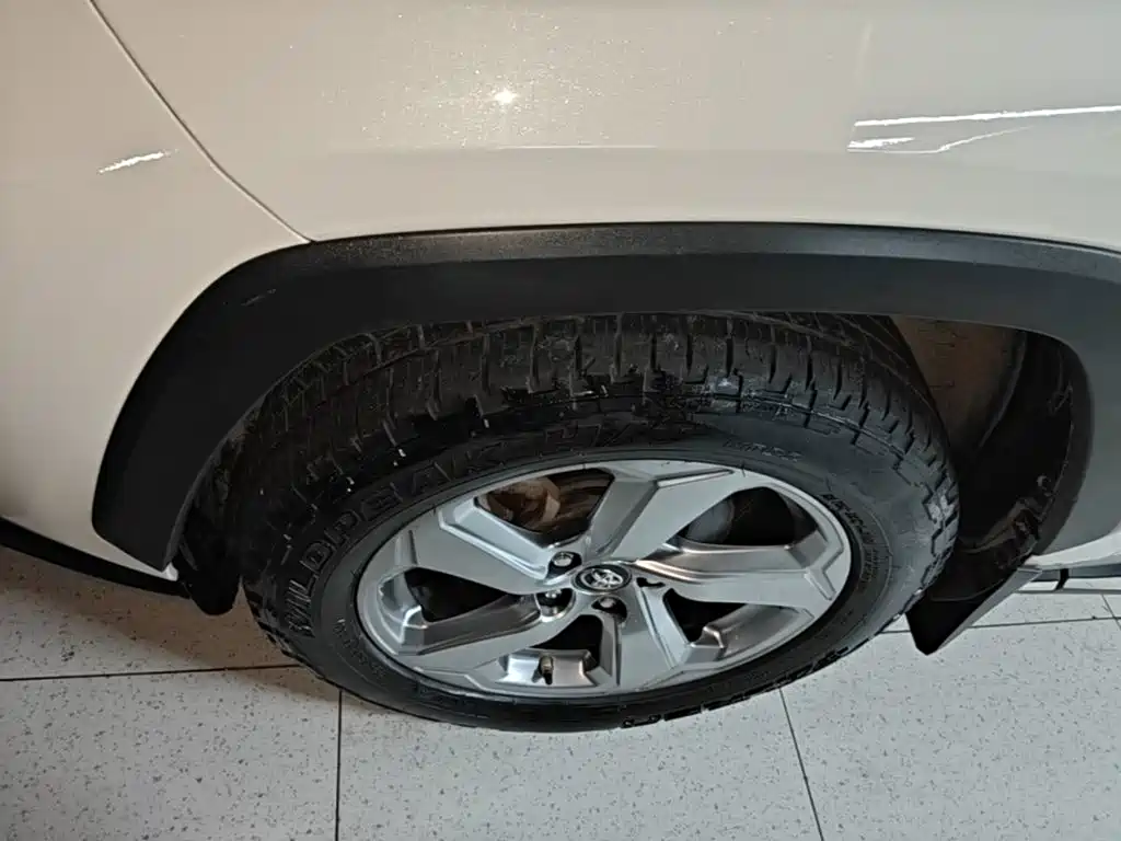 Toyota RAV4 — фото 23