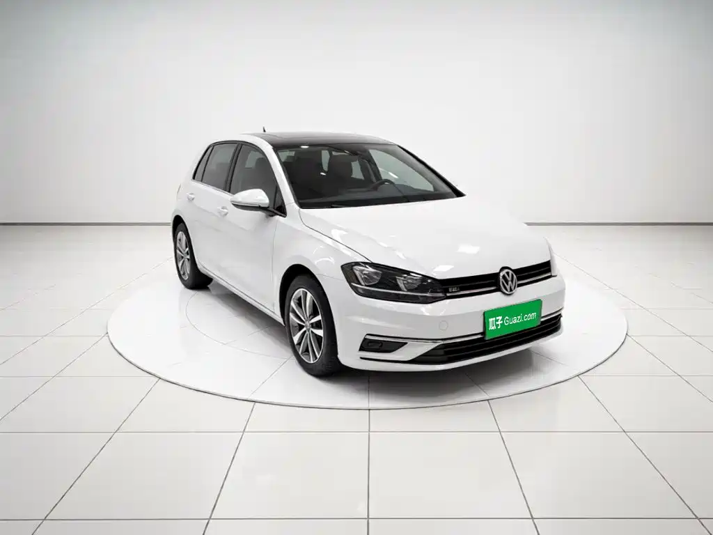 Volkswagen Golf — фото 3
