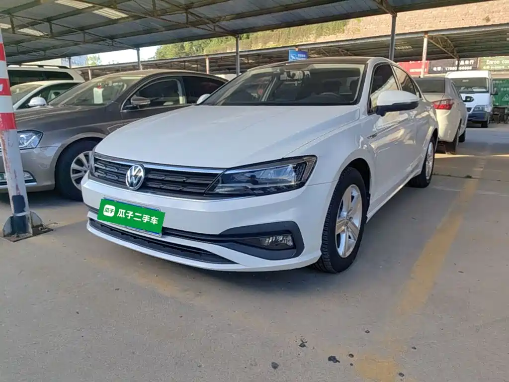 Volkswagen Lamando