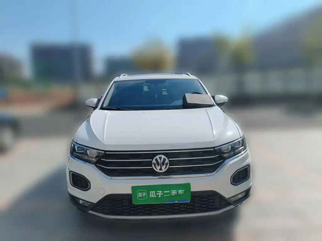 Volkswagen T-Roc — фото 2