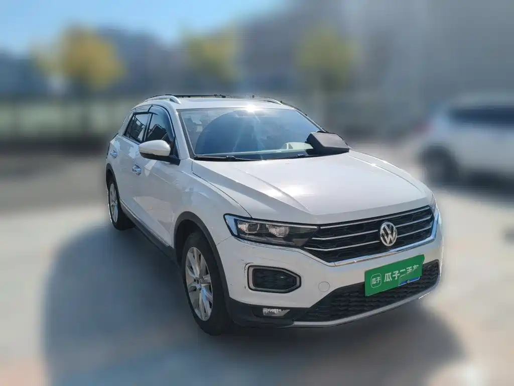 Volkswagen T-Roc — фото 3