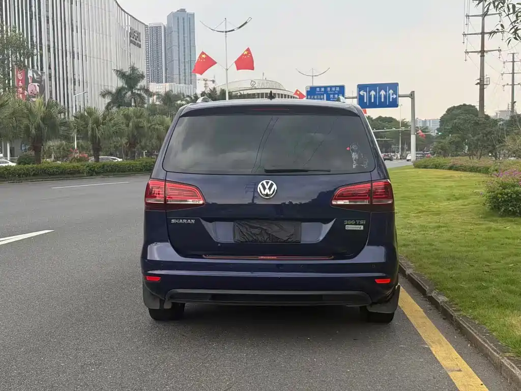 Volkswagen Sharan — фото 4