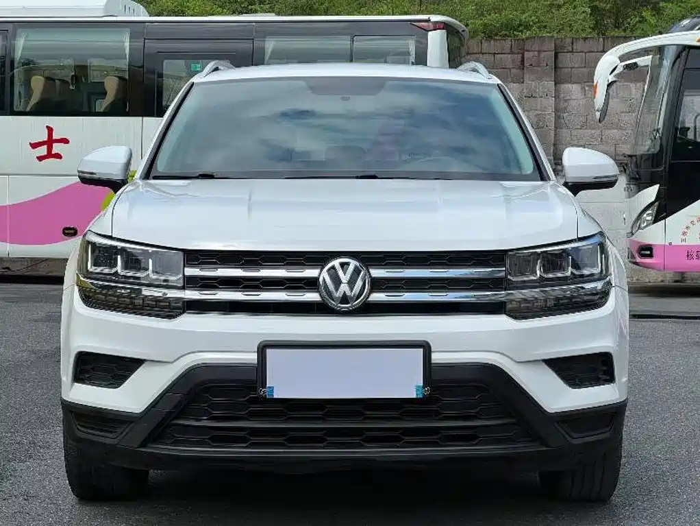 Volkswagen Tharu — фото 2