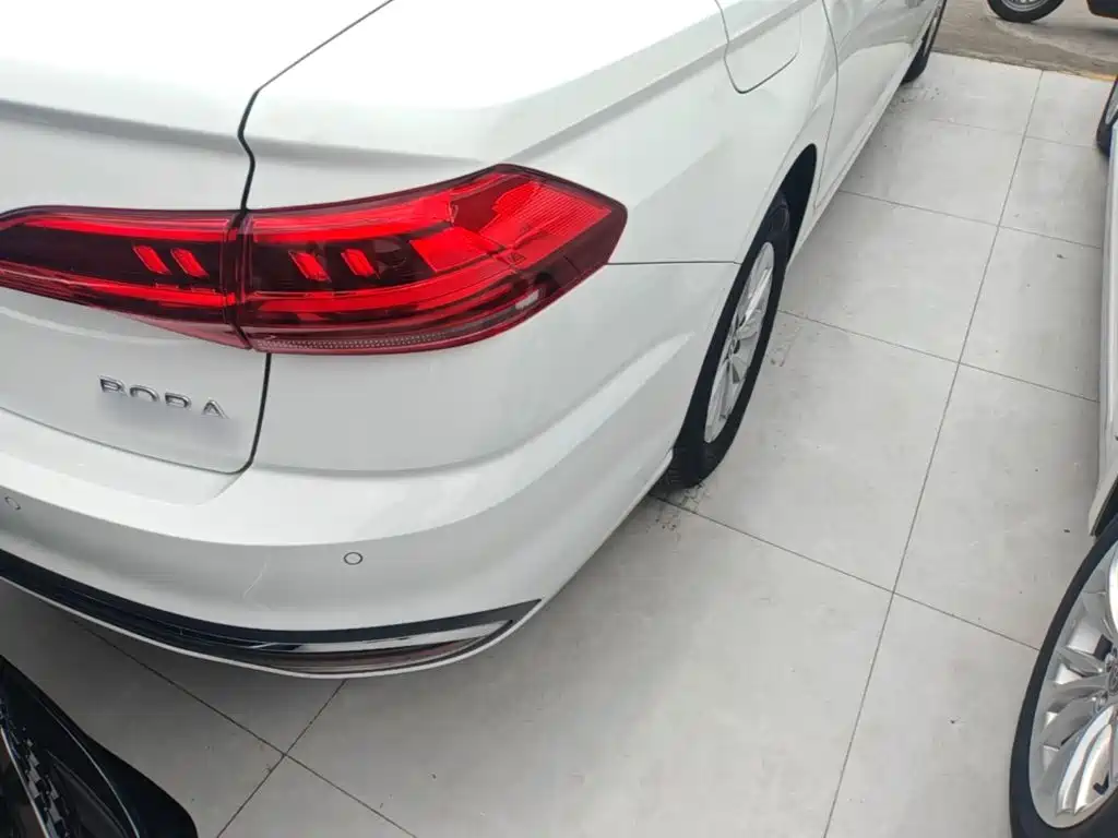 Volkswagen Bora — фото 8
