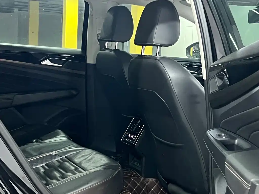 Volkswagen Passat — фото 6