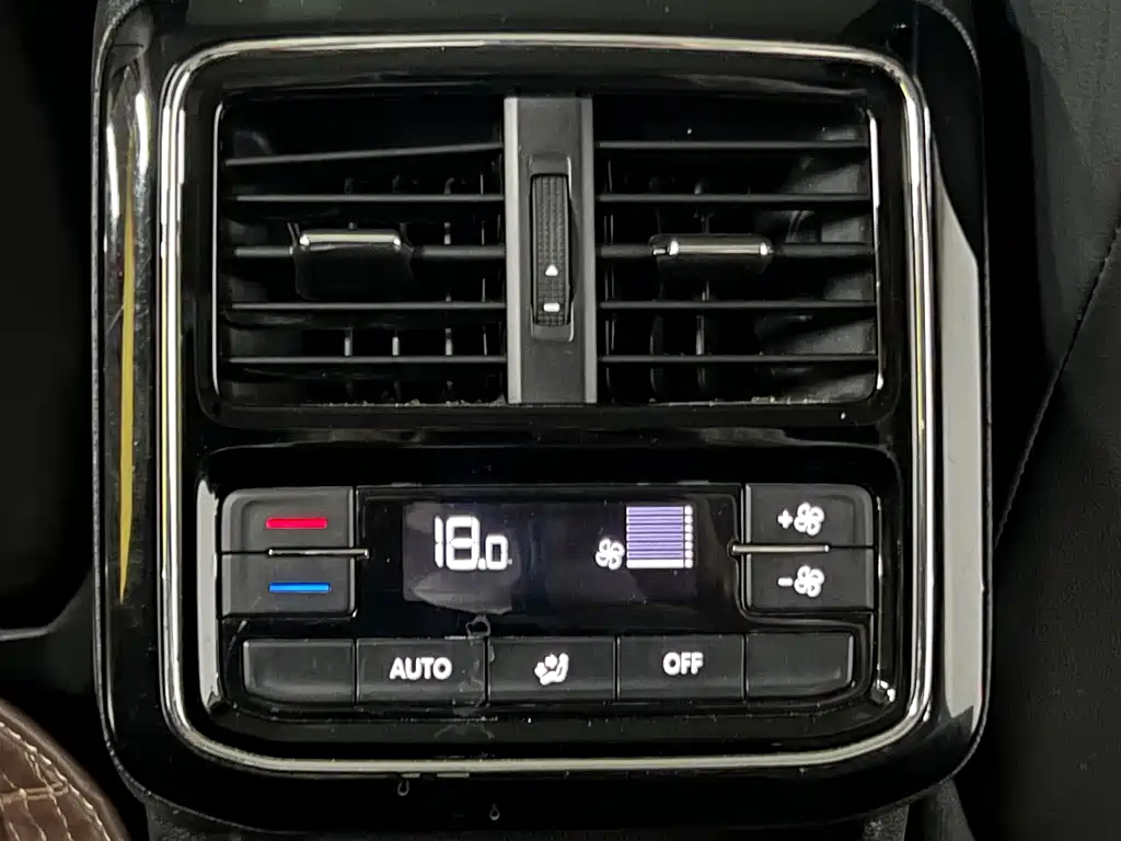 Volkswagen Passat — фото 9