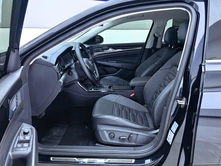 Volkswagen Passat — фото 9