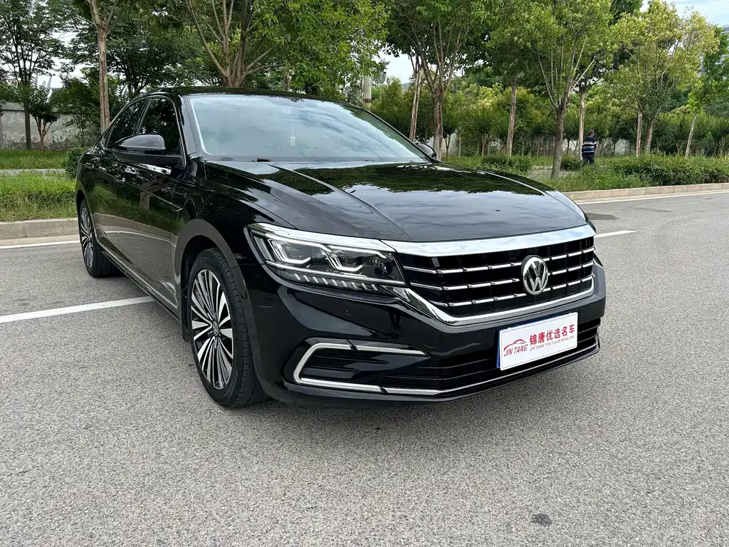Volkswagen Passat — фото 3