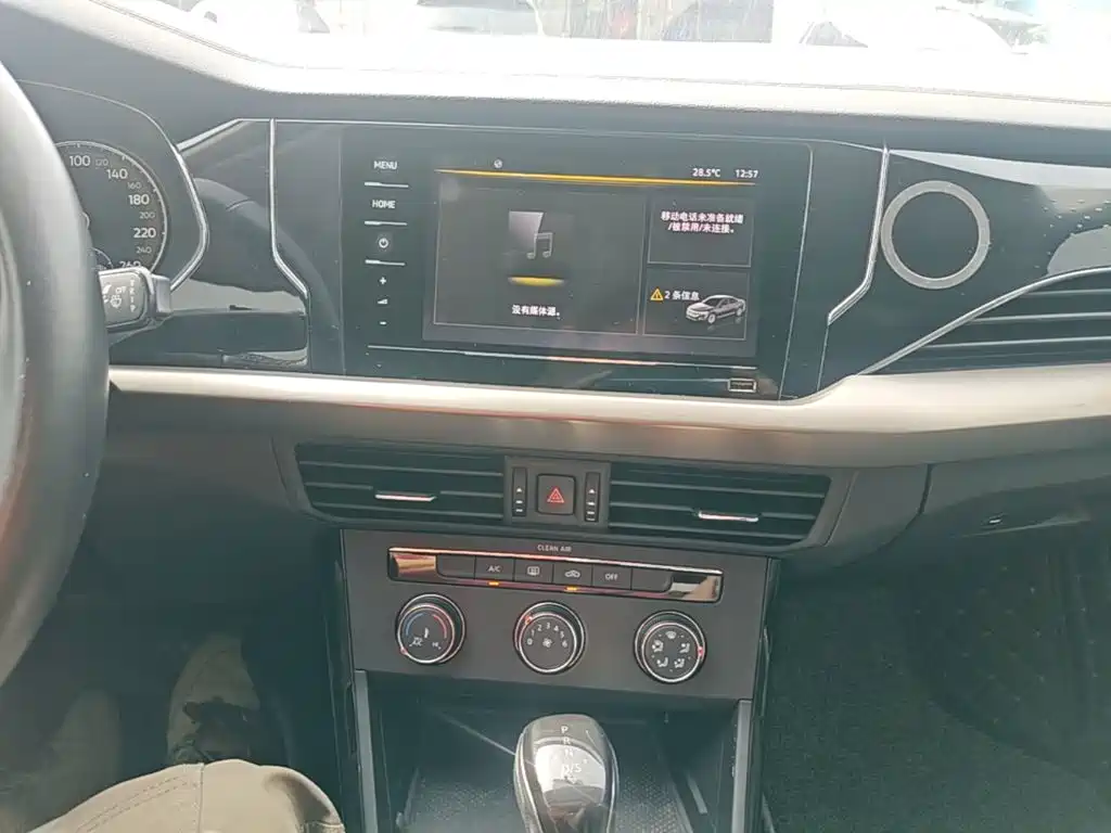 Volkswagen Passat — фото 13