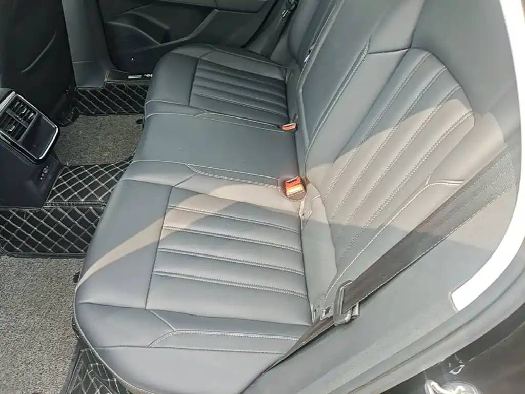 Volkswagen Passat — фото 17