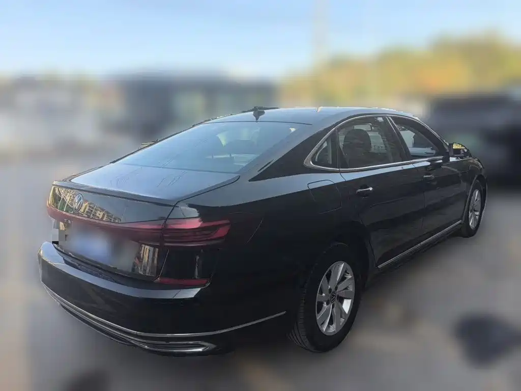 Volkswagen Passat — фото 4