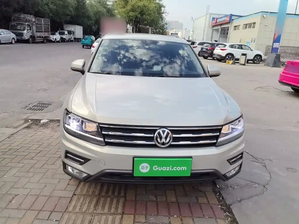 Volkswagen Tiguan L — фото 3