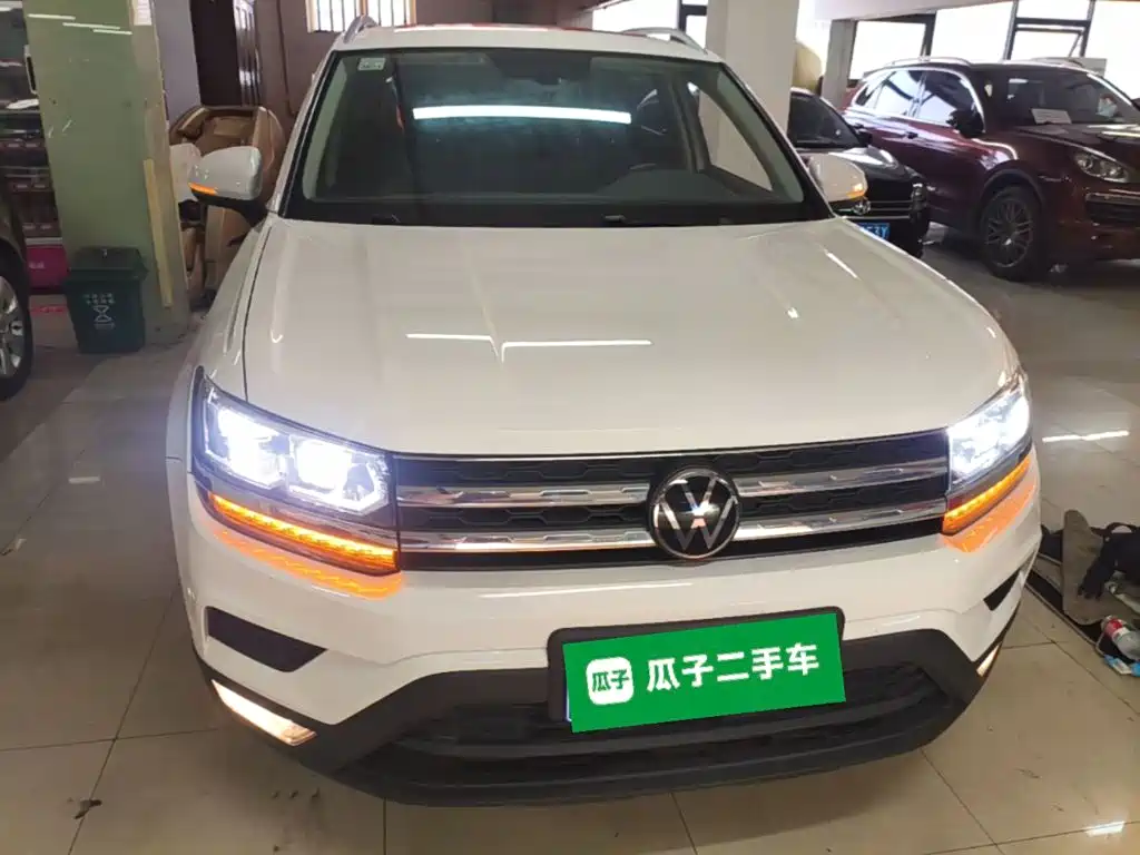 Volkswagen Tharu — фото 3