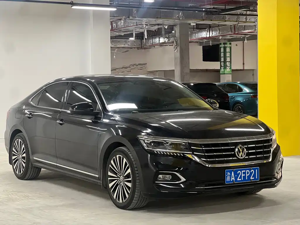 Volkswagen Passat — фото 3