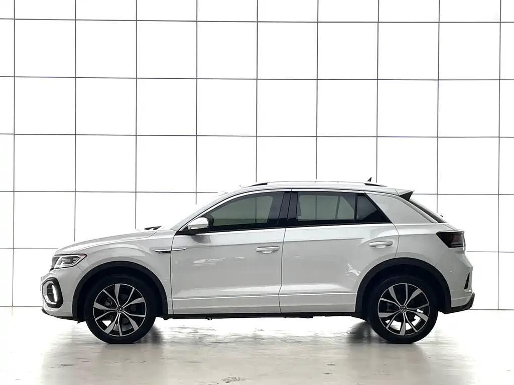 Volkswagen T-Roc — фото 7