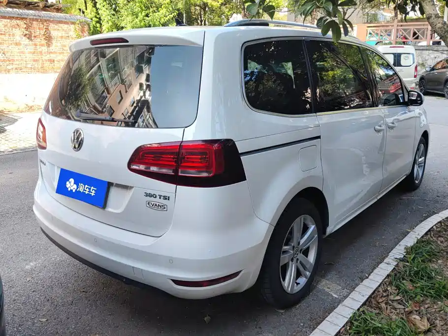 Volkswagen Sharan — фото 3