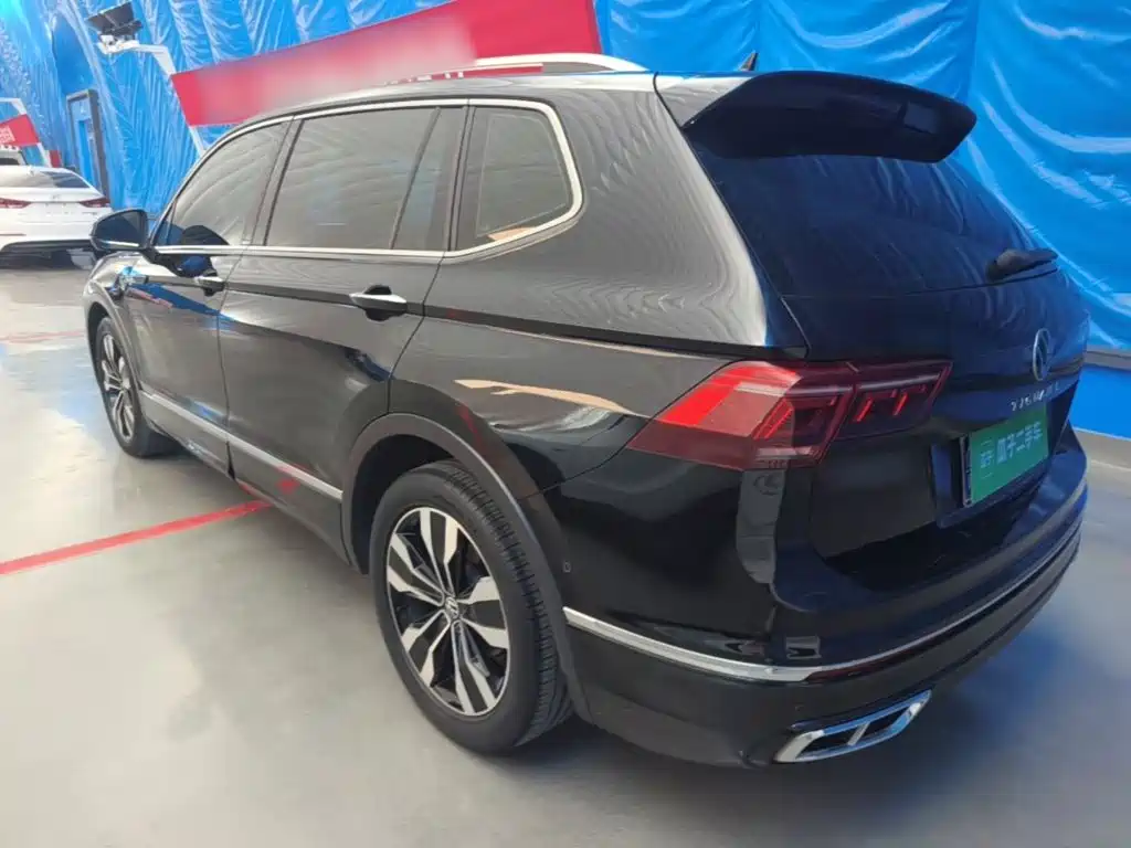 Volkswagen Tiguan L — фото 5
