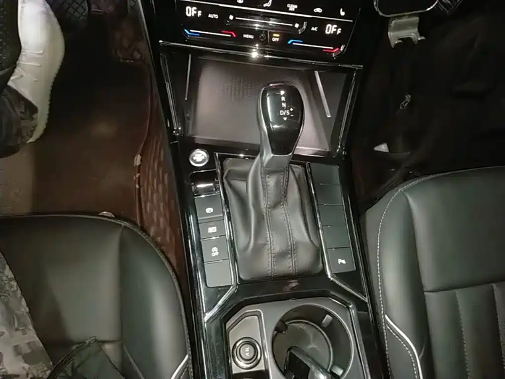 Volkswagen Passat — фото 14