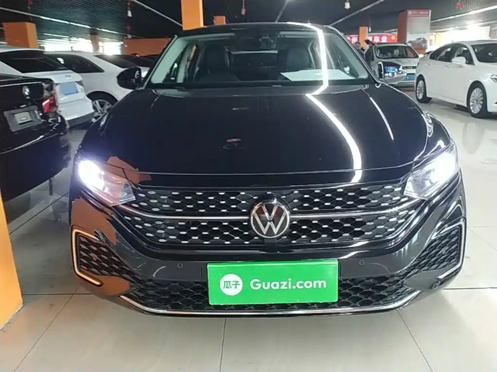 Volkswagen Passat — фото 3