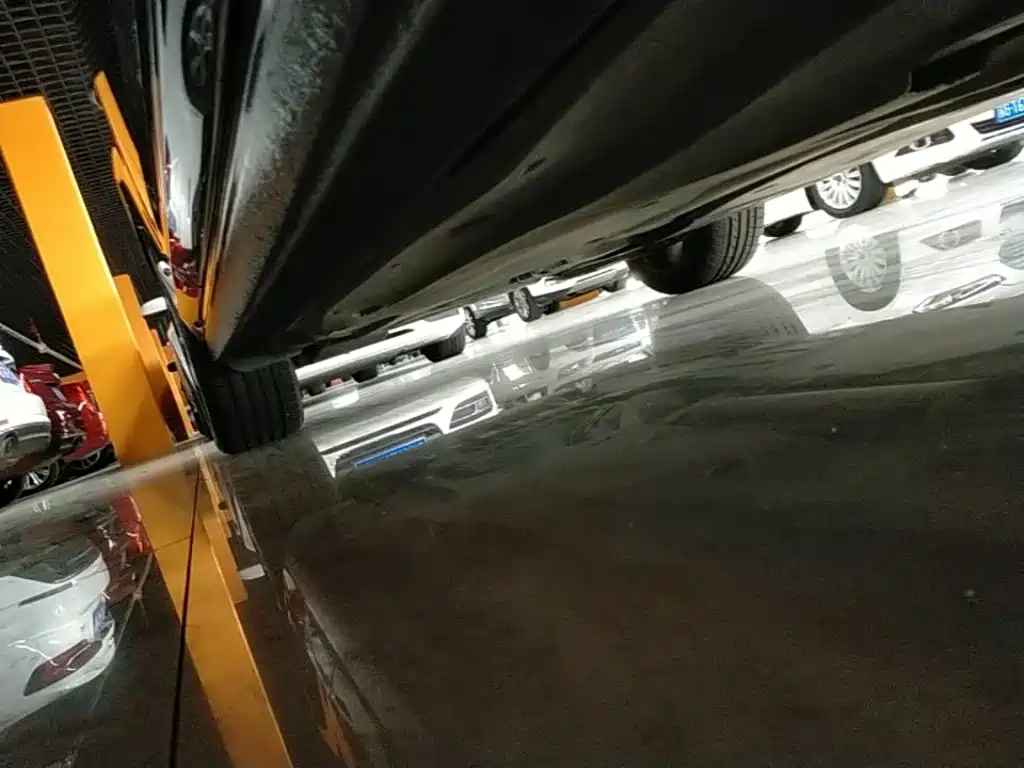 Volkswagen Passat — фото 21