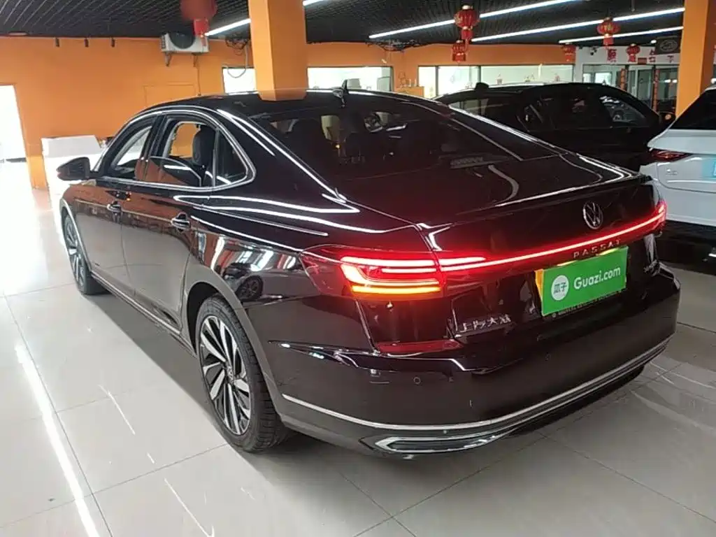 Volkswagen Passat — фото 5