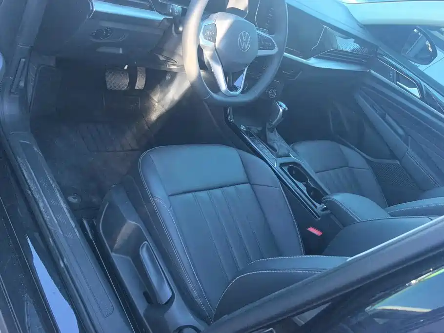Volkswagen Passat — фото 9