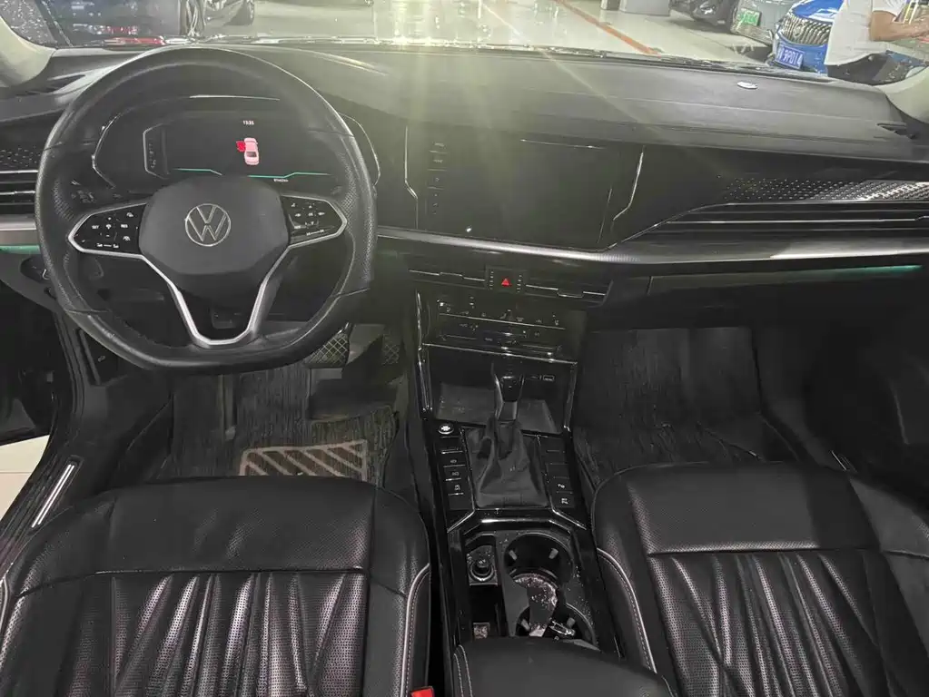 Volkswagen Passat — фото 2