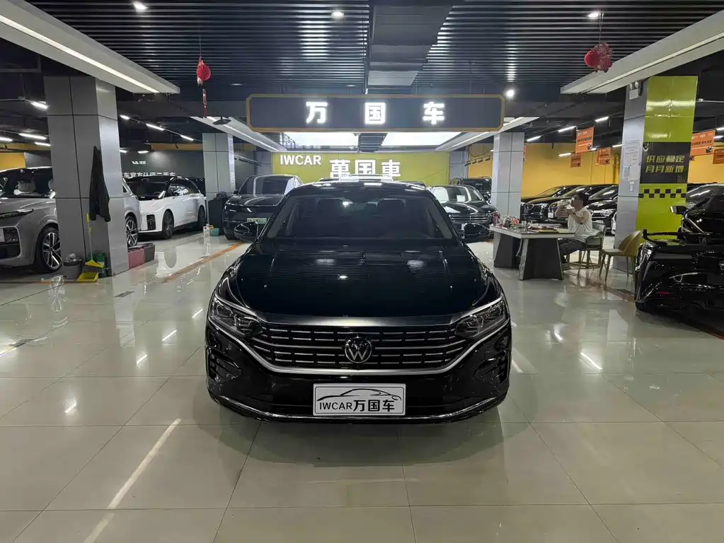 Volkswagen Passat — фото 4