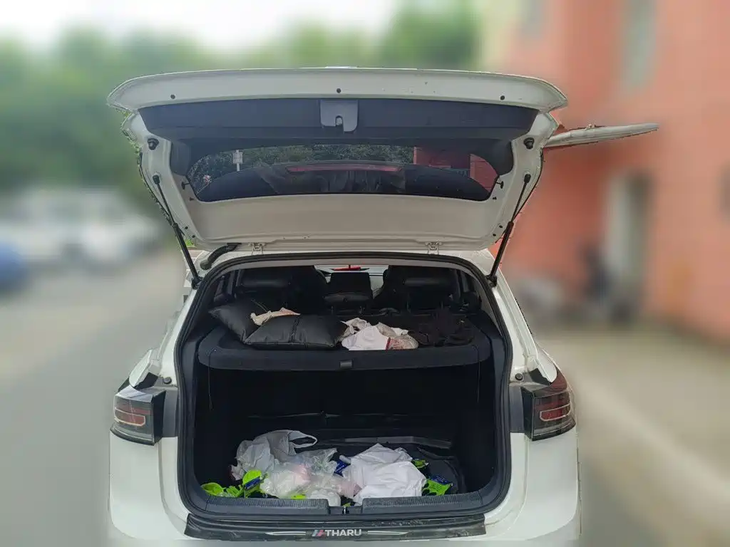 Volkswagen Tharu — фото 10